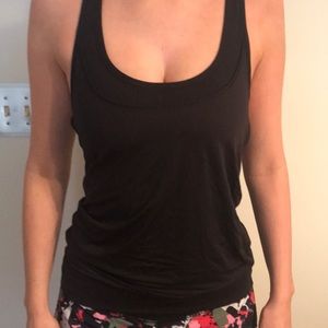 Lululemon top